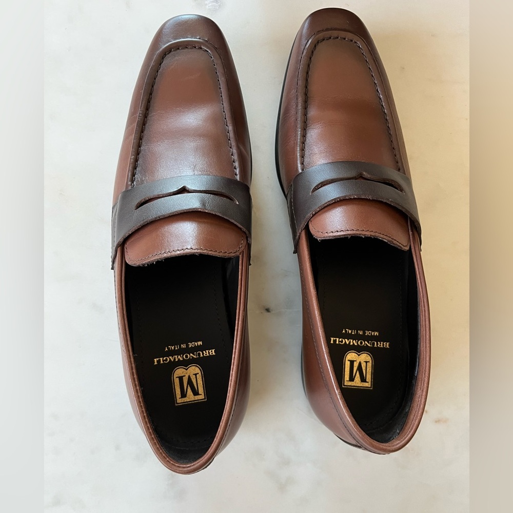 NEVER WORN Bruno Magli Cognac Mineo Leather Penny Loafers